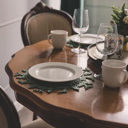 W Kamienicy Plac Bernardynski Апартаменты *