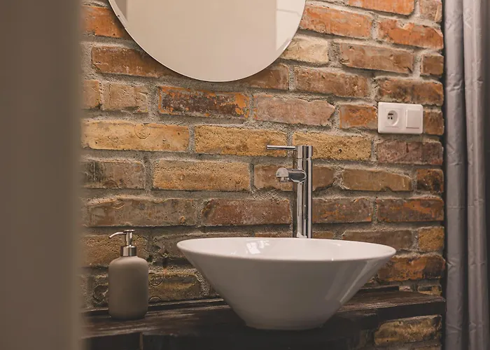 W Kamienicy Plac Bernardynski * Познань